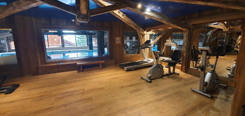 Appart 3 pièces pour 5 à 7 personnes ski au pieds dans résidence avec Piscine photo 3