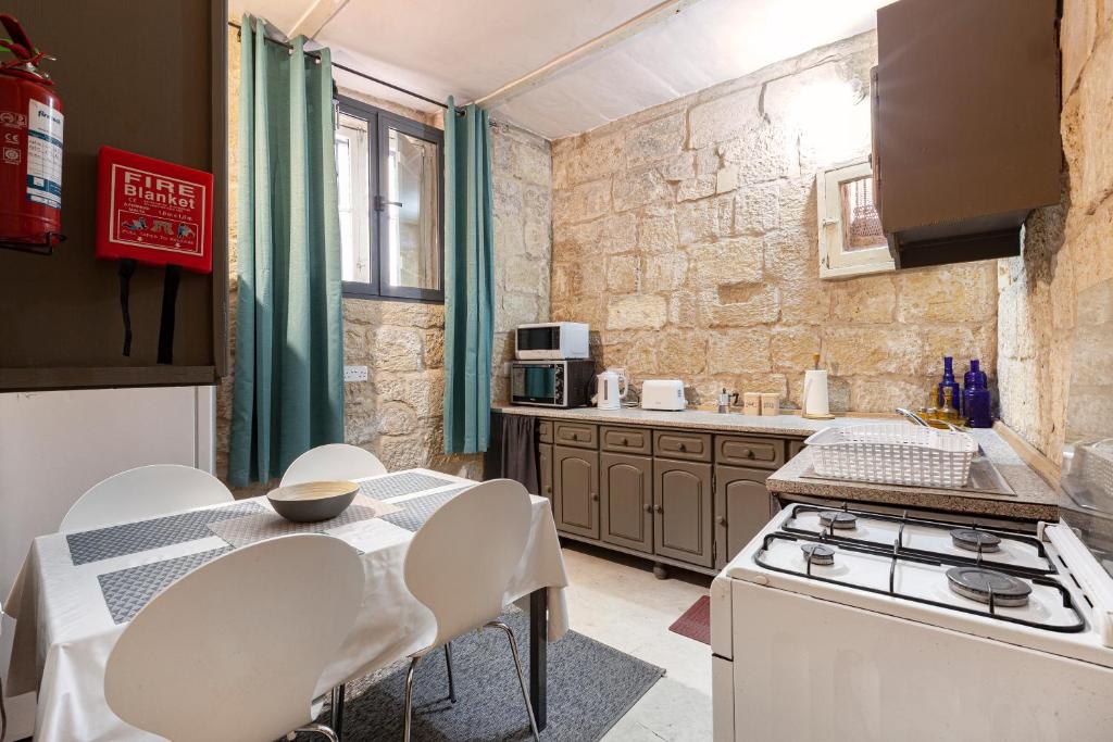 BRG34 - Historical Vittoriosa Townhouse photo 4