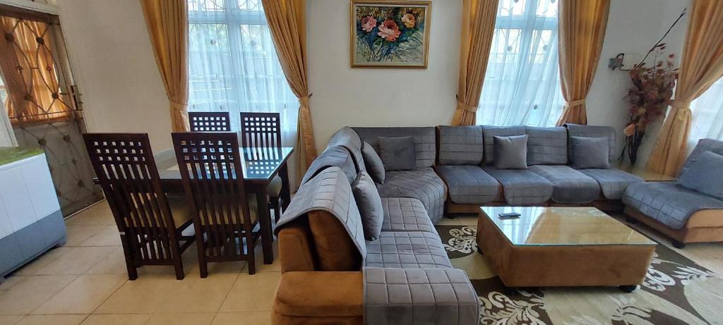 Villa Dalia Puncak Nb4-01 photo 3