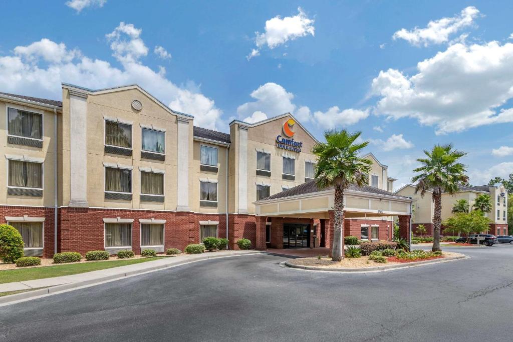 Comfort Inn & Suites Statesboro - University Area photo 2
