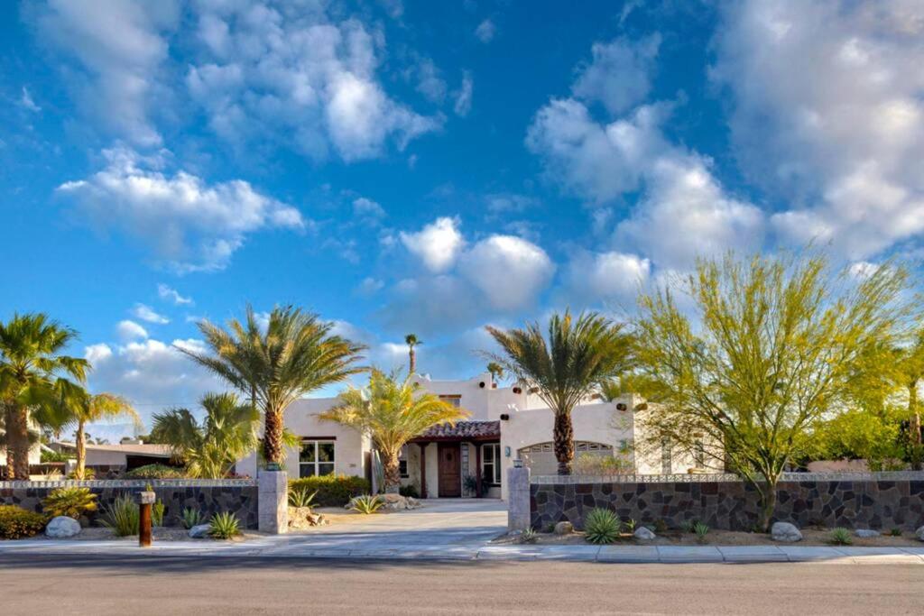 A Beautiful Desert Escape with Everything You Need photo 2