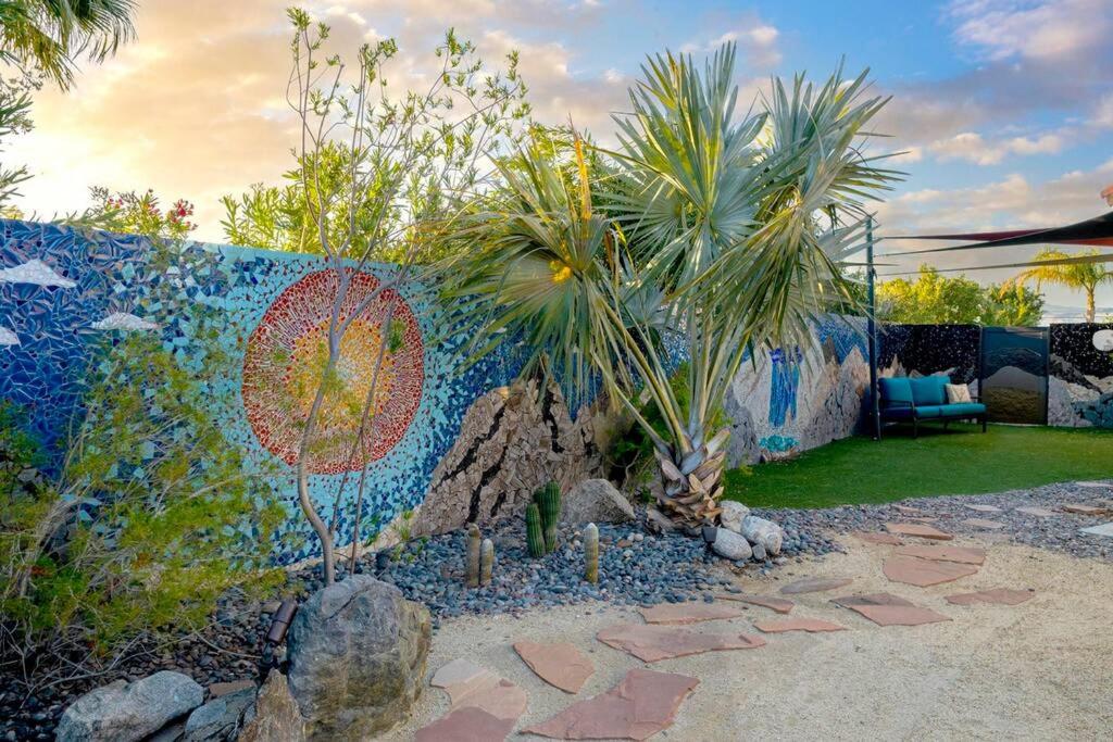 A Beautiful Desert Escape with Everything You Need photo 4