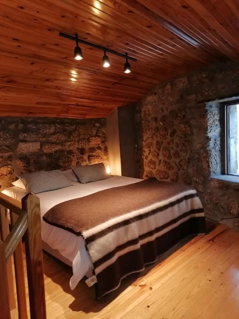 Casa Encantada - Alvoco da Serra photo 1