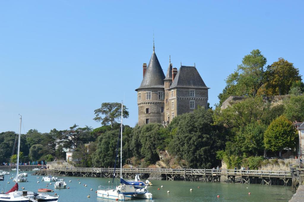A La Birochère Chambre d hôtes classée 3 clés et Accueil Vélo photo 2