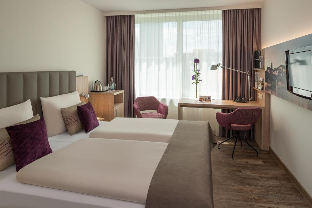 Двухместный (Улучшенный двухместный номер с 1 кроватью), Dorint Hotel Basel