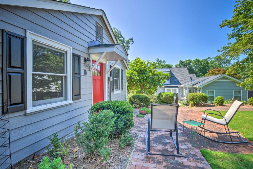 Cozy Athens Cottage Walk to Sanford Stadium! photo 1
