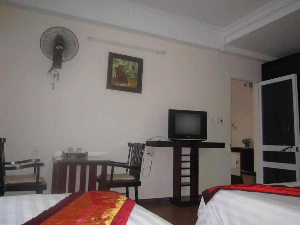 Сьюит (Суперлюкс), Nhiet Doi Hotel
