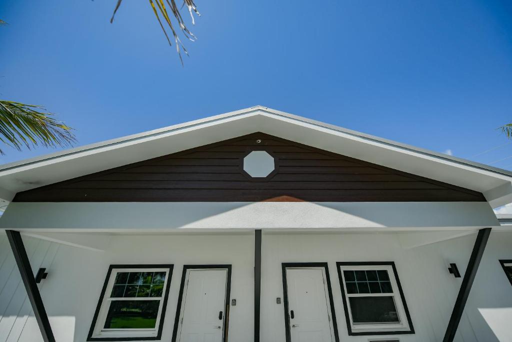 Casey Key Resorts - Beachfront photo 3