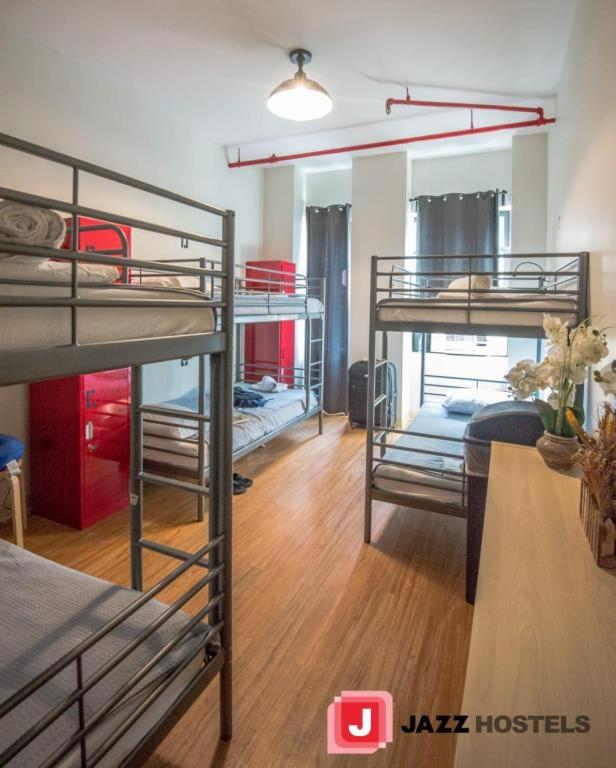 Номер (Кровать в общем 6-местном номере для женщин), Jazz on Columbus Circle Hostel