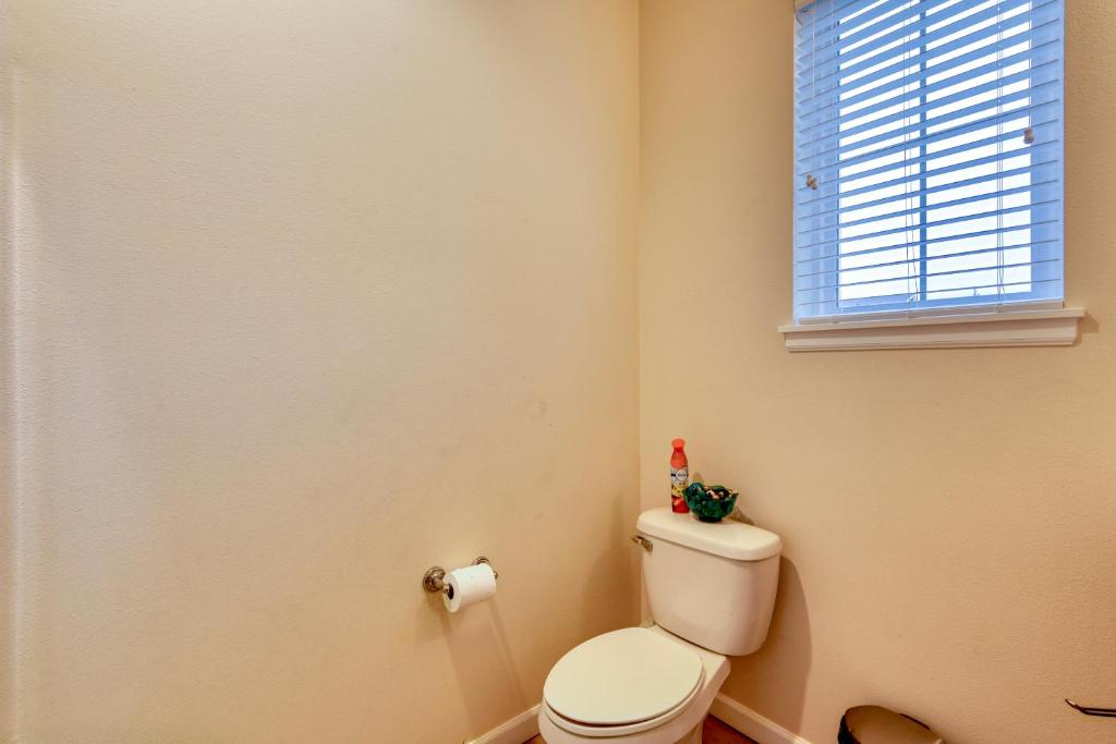GORGEOUS VILLA: Renovation or staycation photo 4
