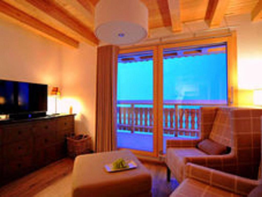Lavish Holiday Home in H r mence with Balcony photo 3