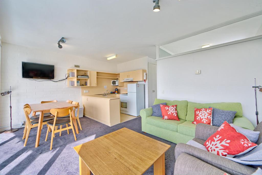 Snow Ski Apartments 18 photo 3