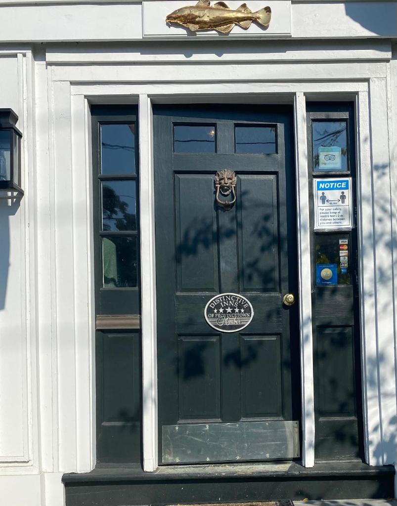 The Clarendon House photo 4
