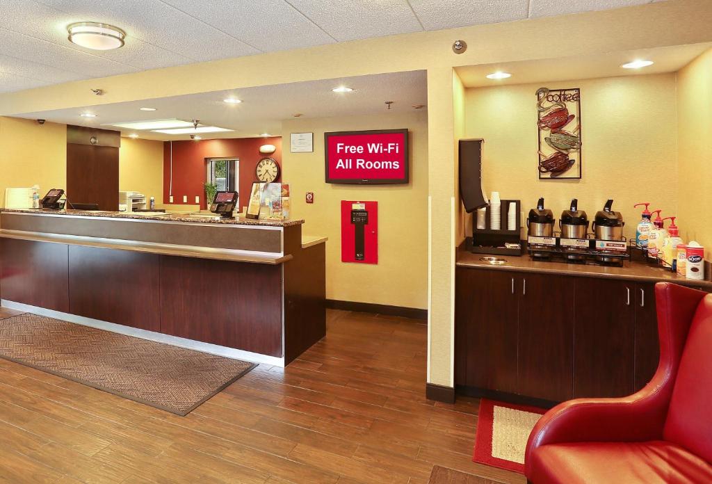 Red Roof Inn PLUS+ Washington DC - Alexandria image