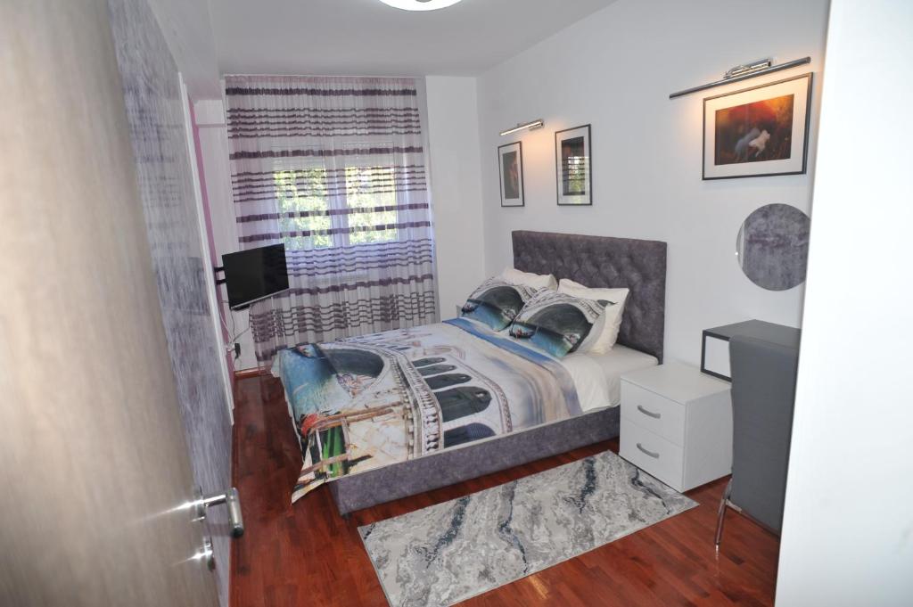 Twins Apartments photo 1