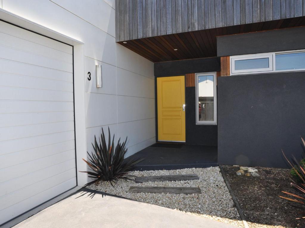 Sunnyside Surf Side photo 1