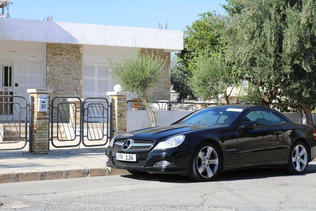Costas Hostel Action 2 photo 2