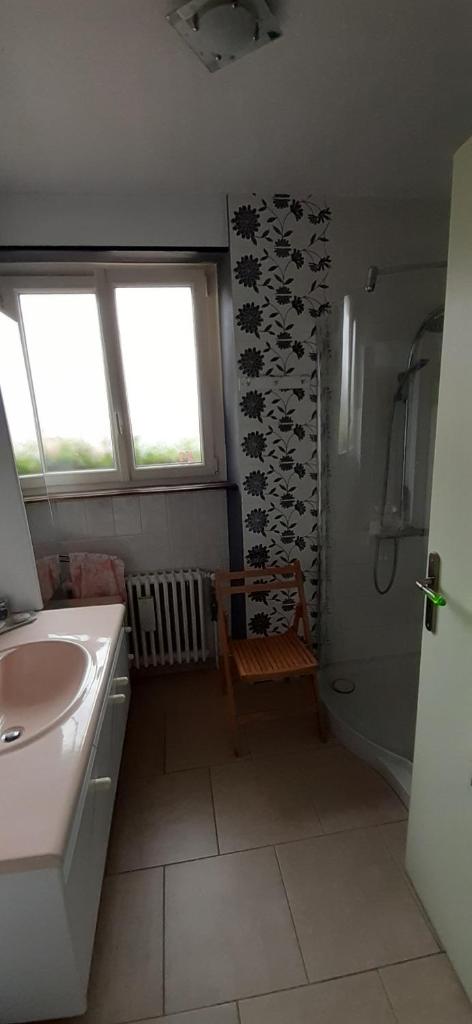Chez Evelyne chambre d'hôtes chez l'habitant photo 3
