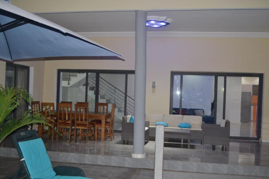 Villa Moderne Spacieuse avec Piscine Privée, 3Ch et 3SdB photo 1