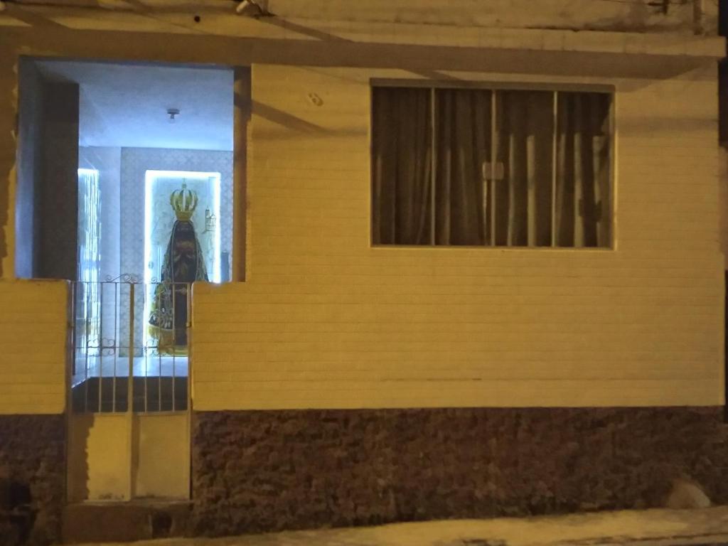 Casa Inteira a 1 Quarteirão da Basílica com garagem photo 2