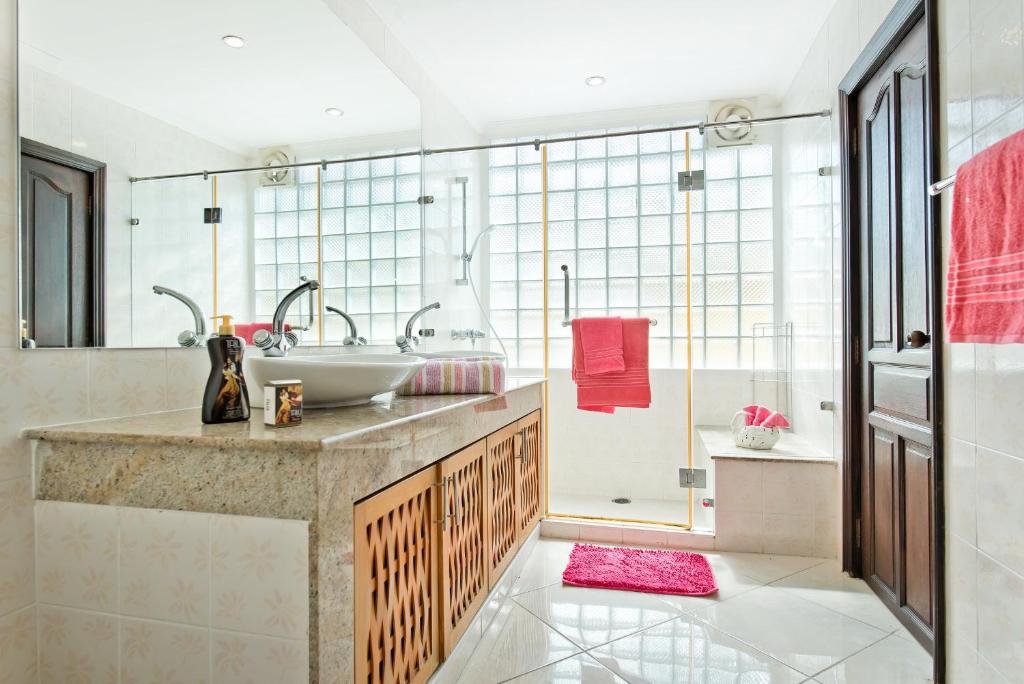 Вилла (Вилла с 3 спальнями), Отель Butterfly Garden Boutique Residences by Luxury View