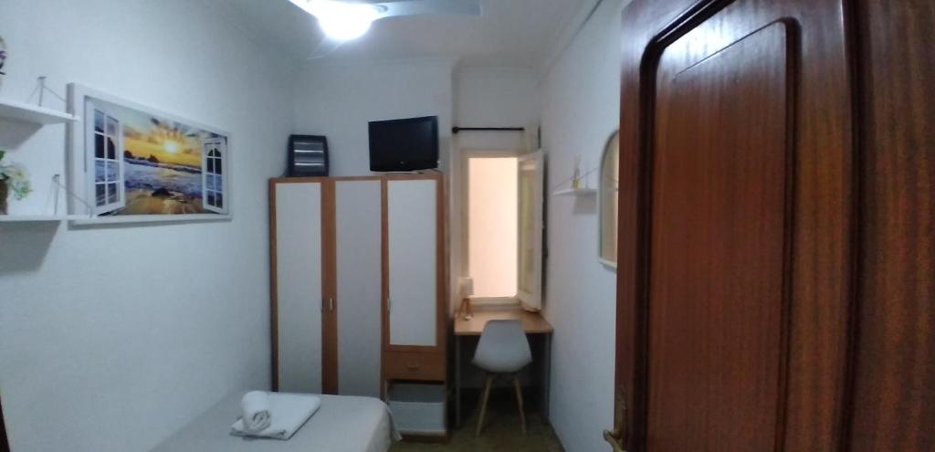 Cozy single room Mercado Central photo 4