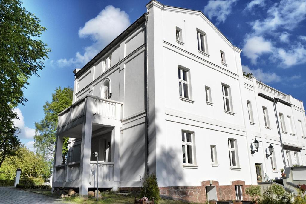 Apartments Fürstenvilla Putbus photo 1