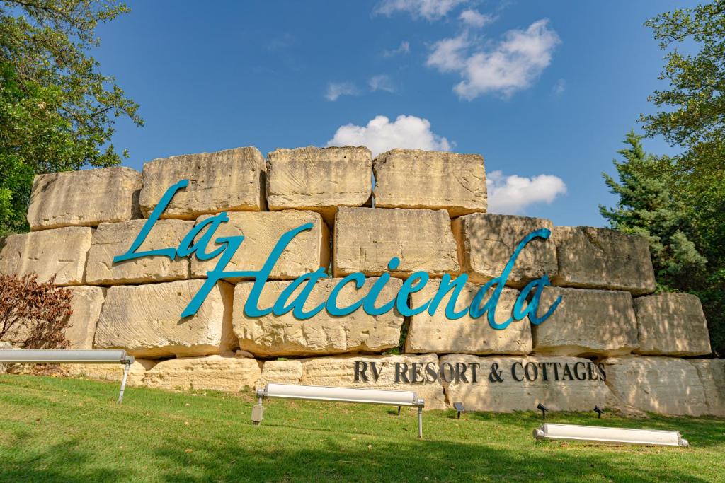 Sun Outdoors Lake Travis image