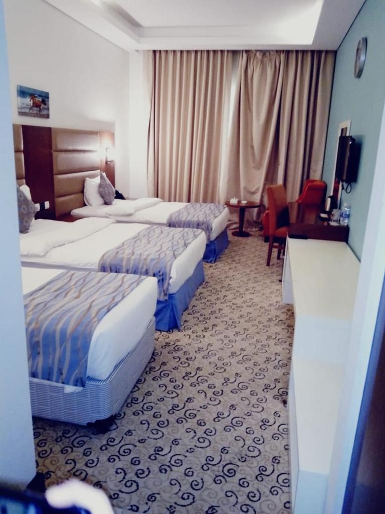 Трехместный (Трехместный номер Делюкс), Отель GULF INN HOTEL