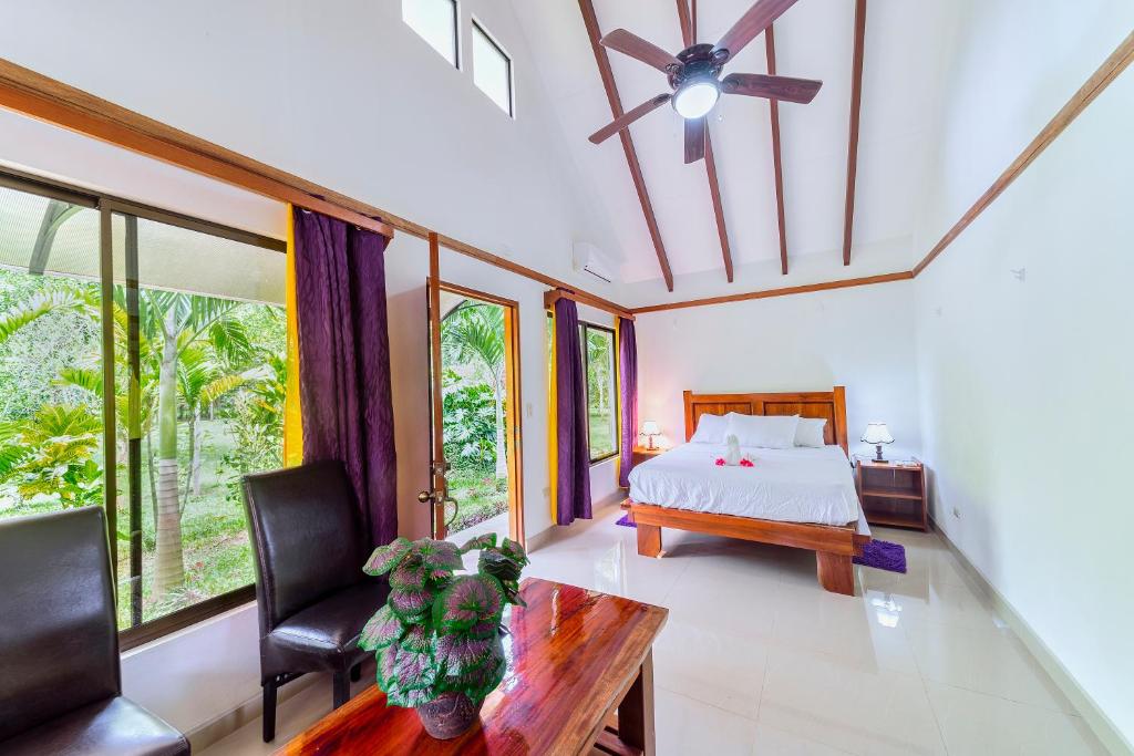 Casa Blossom - Beach Paradise Retreat photo 1