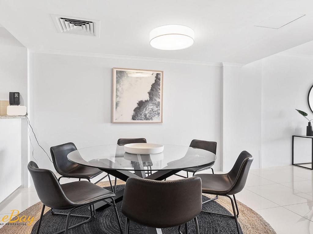 Breakwater Apartment 105 photo 4