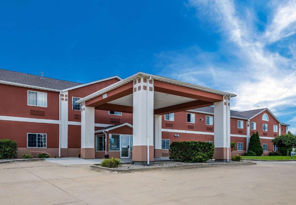 Rodeway Inn Urbana Champaign University Area image