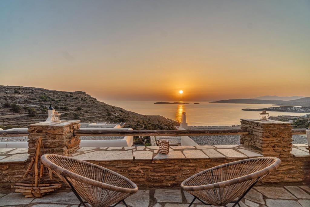 IRIDA Villa - Sea & Sunset Flats near Batsi photo 3