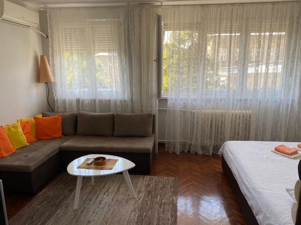 Апартаменты (Апартаменты Делюкс), Apartman DADA
