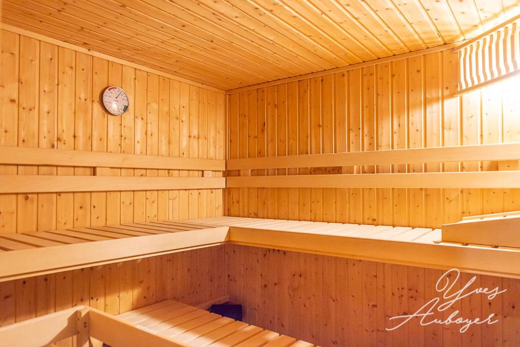 Chalet La Revoyotte photo 3