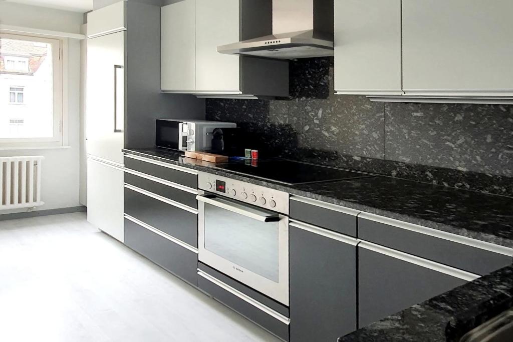 Bright and modern apartment in the heart of Altstätten photo 2