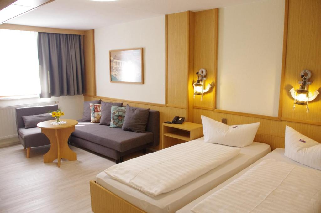 Hotel Gasthof zum Walfisch photo 2