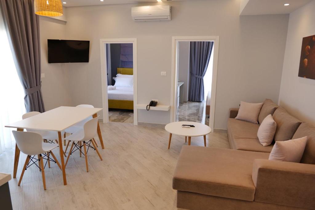 Blue Water Hotel Ksamil photo 3