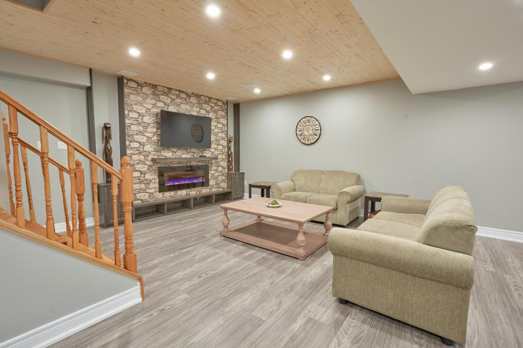 Entire house for your getaway! photo 2