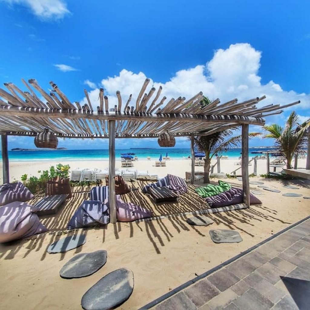 Villa Zandoli, walkable Orient Bay beach, private pool photo 1