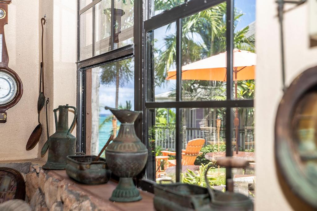 Orange Hill Beach Inn photo 4