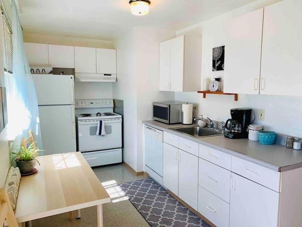 Unique, Convenient, Centrally located apartment photo 2
