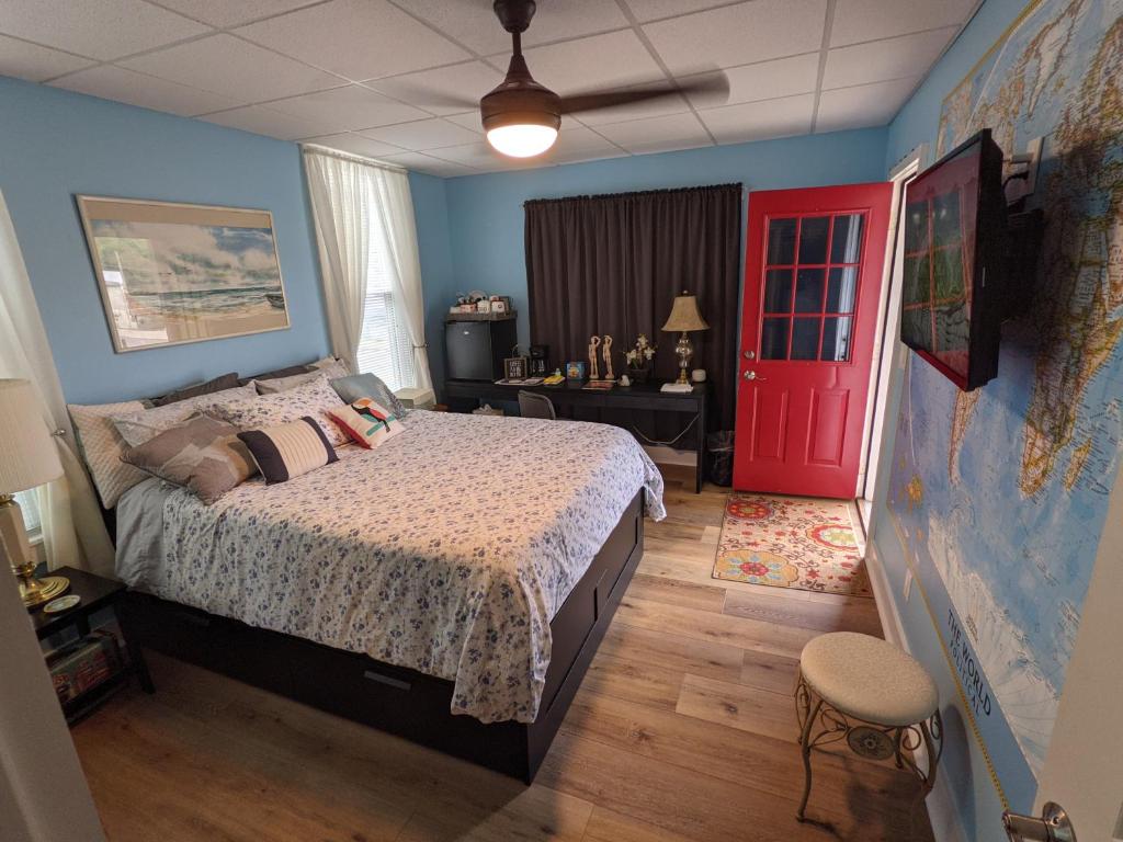 The Estate Studio in Downtown Milford photo 2