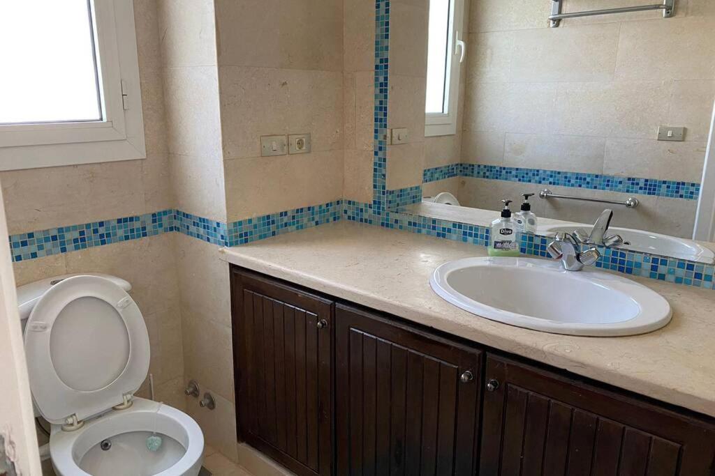 Luxury 4 bedroom villa with a heated pool photo 2