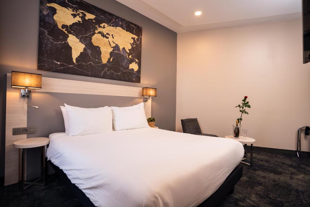 Двухместный (Улучшенный двухместный номер с 1 кроватью), Hôtel Univers