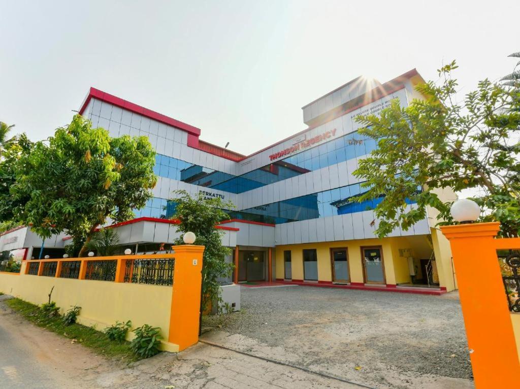 Thomson Regency photo 2
