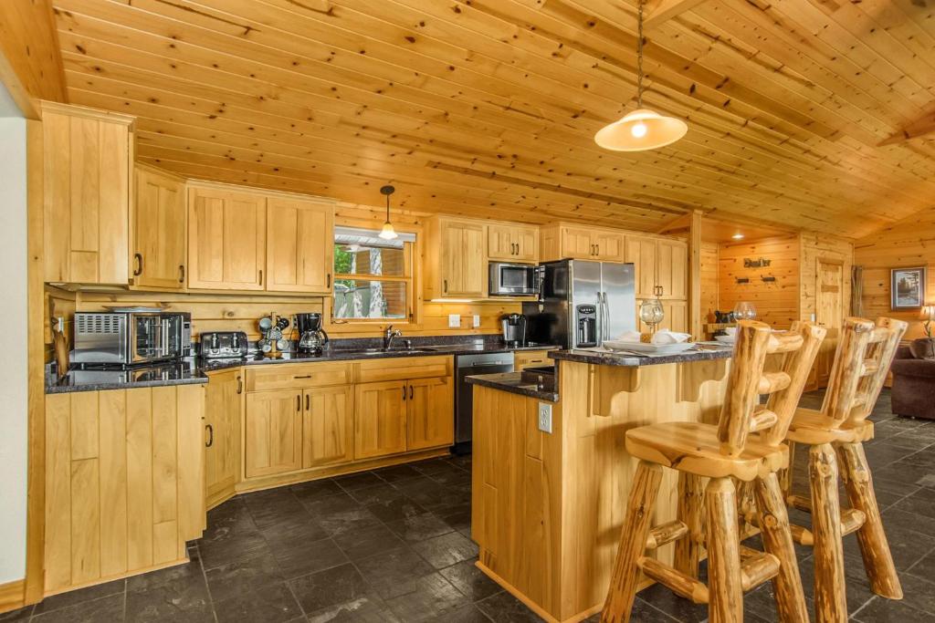 Cozy and Quaint Leech Lake Escape! photo 1