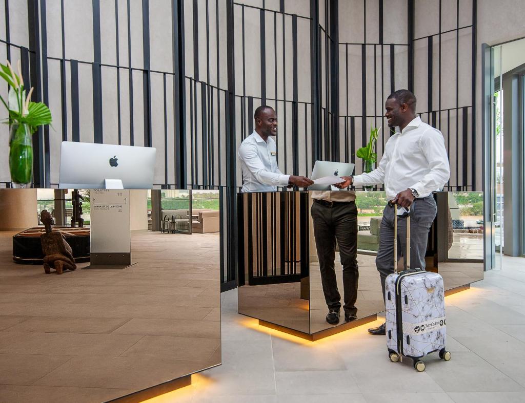 Noom Hotel Abidjan Plateau photo 1