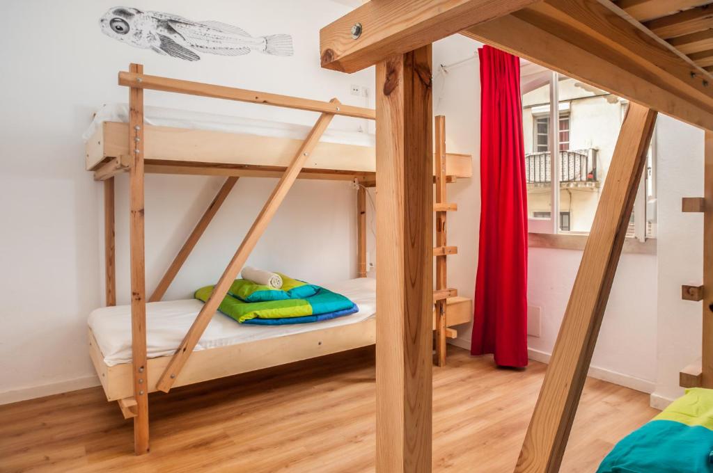 Номер (Кровать в общем номере для женщин с 4 кроватями), Nazaré Hostel