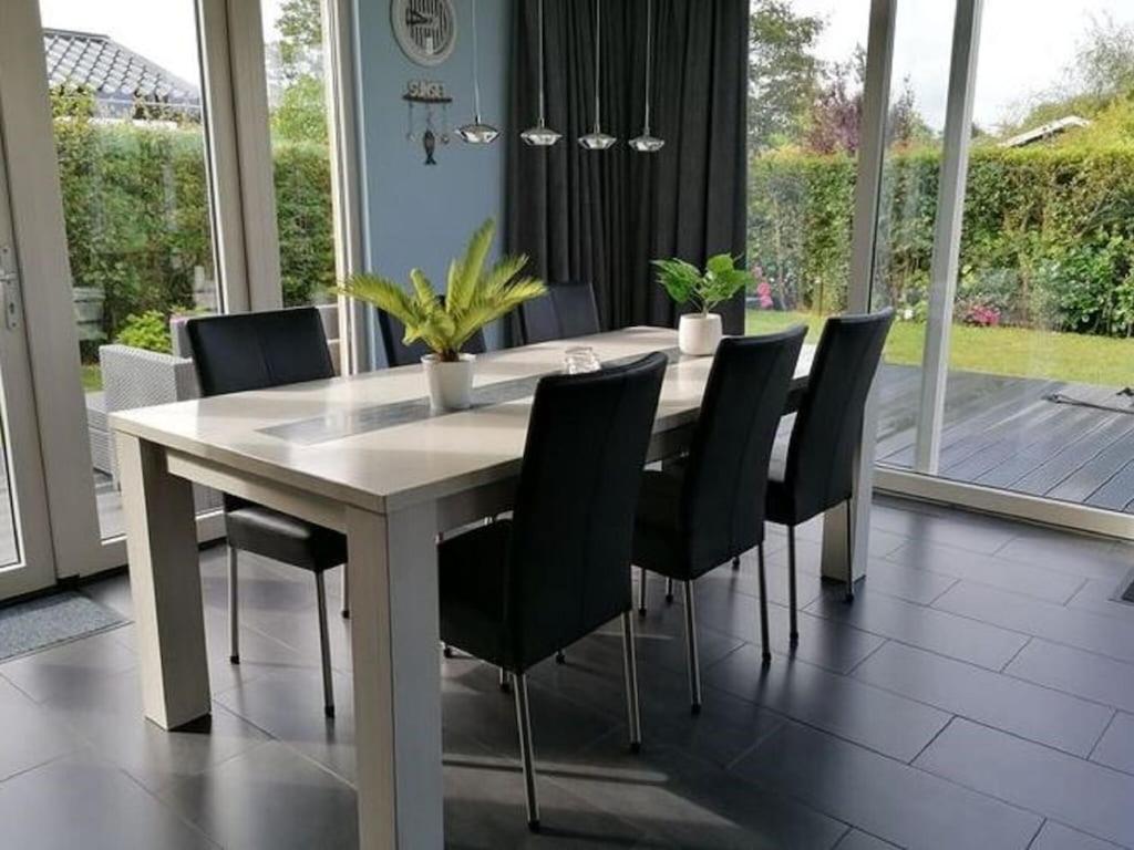 Bright Holiday Home in Noordwijk near Sea photo 2